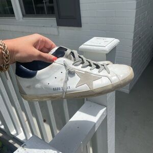Golden Goose Superstar size 39